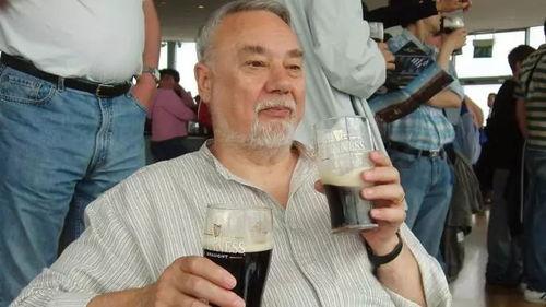 融景城吃瓜大爷事件真相,真相背后的社会现象