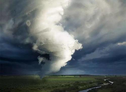 龙卷风事件吃瓜第二视角,第二视角下的惊心动魄瞬间