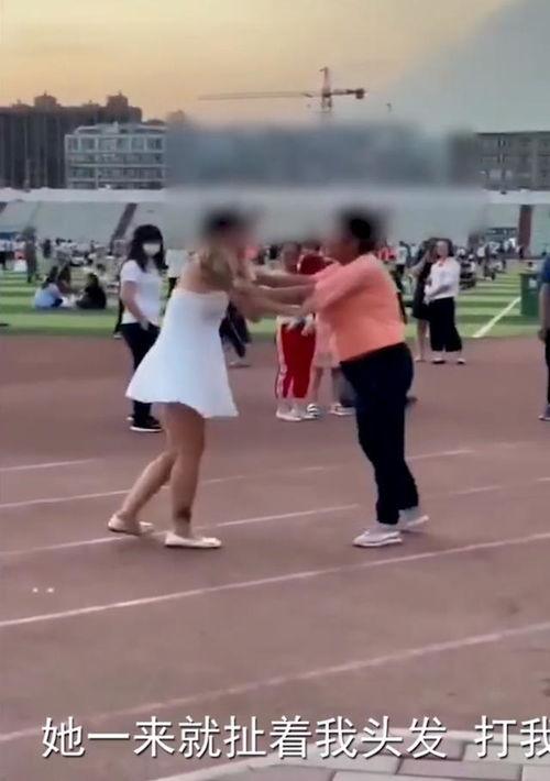 潍坊跳舞女孩吃瓜事件,网络热议背后的真相揭晓